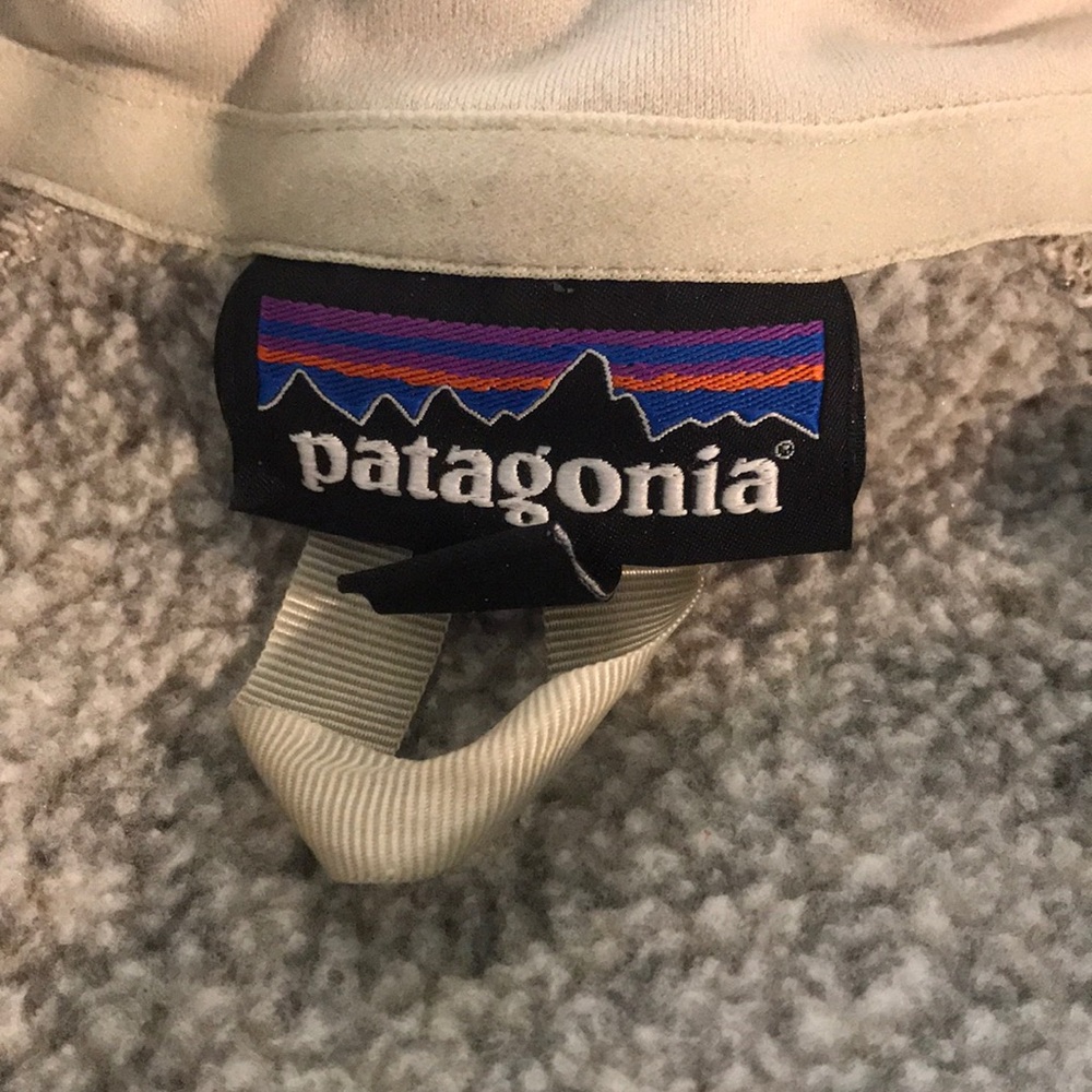 Women’s tan Patagonia zip up - Picture 4 of 7